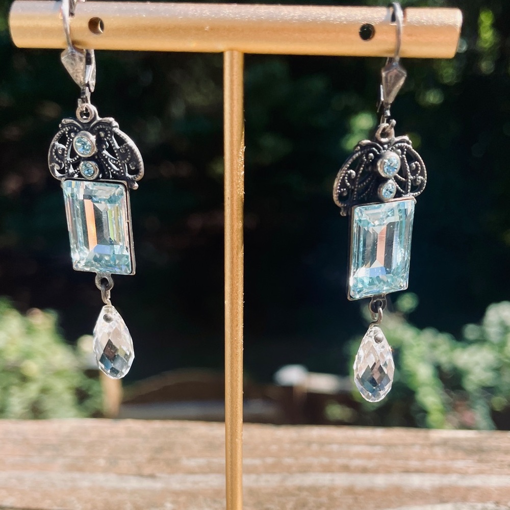 RARE: Vintage Swarovski Blue and White Crystal Victorian Style Drop Earrings.
